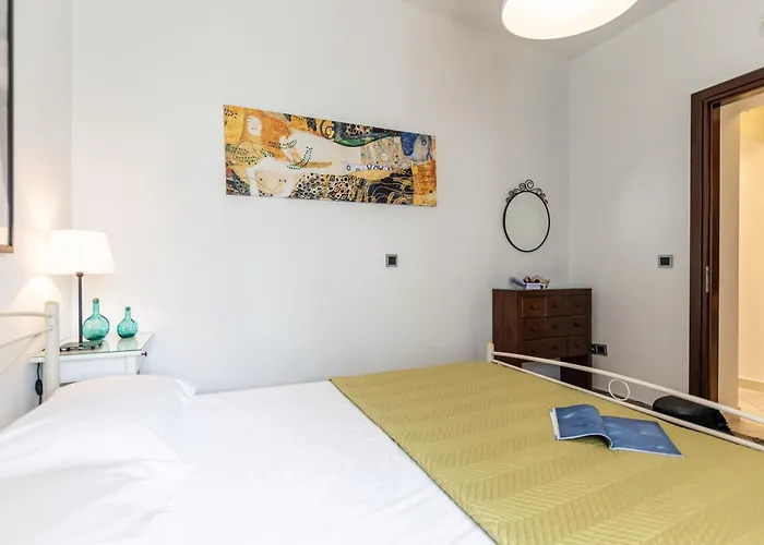 Aurora Naxos 스텔리다